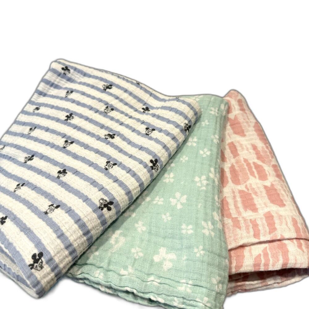 Aden + Anais Muslin Swaddle Baby Blanket Bundle Disney Mickey Heart Set of 3